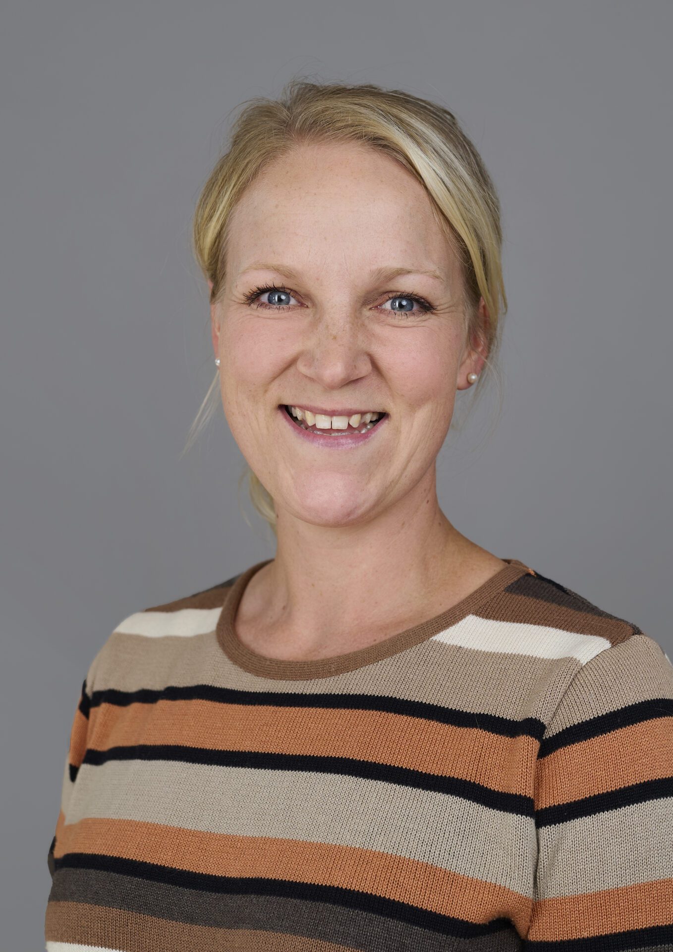 93079 Karina Vestergaard 586 93079 Karina Vestergaard 586
